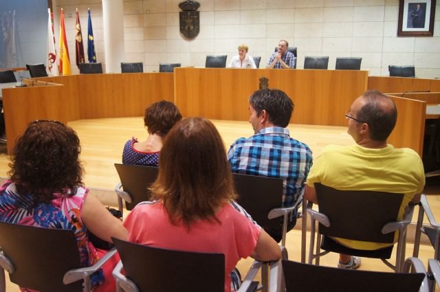 El Gobierno municipal mantiene una ronda de reuniones con representantes de los colectivos profesionales y sociales del municipio de Totana