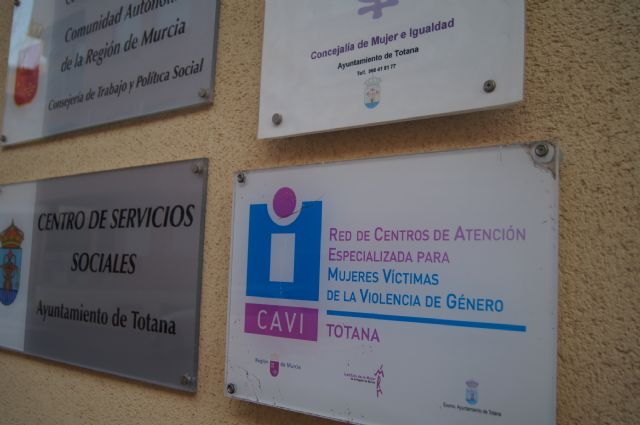 The CAVI Totana attends this year 35 new cases of women over hundred interventions, Foto 1