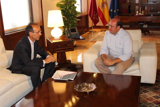 El jefe del Ejecutivo regional recibe al presidente de Cofides - 1, Foto 1