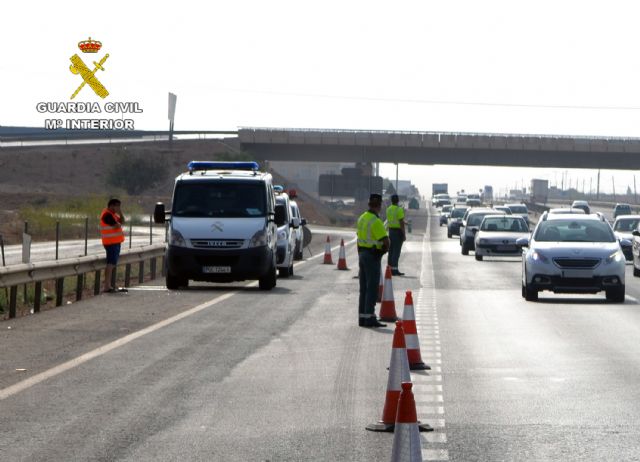 La Guardia Civil detiene al conductor de un camión articulado de gran tonelaje por sextuplicar la tasa máxima de alcoholemia - 2, Foto 2