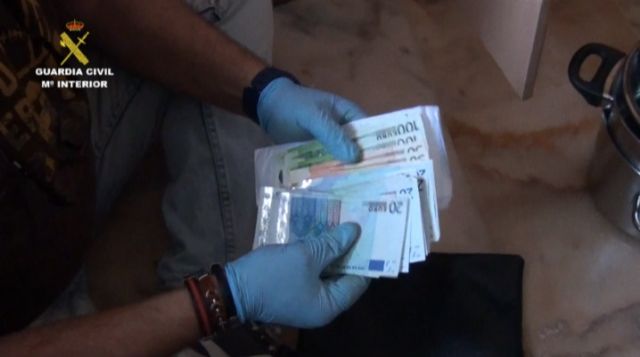 La Guardia Civil detiene a nueve individuos relacionados con los Ángeles del Infierno e incauta 100 kg de marihuana - 2, Foto 2