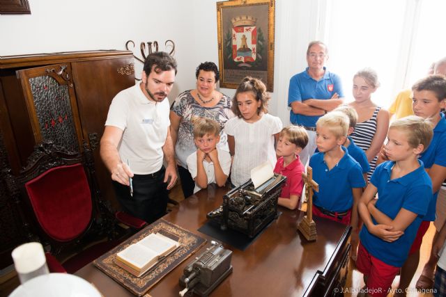 Una veintena de niños bielorrusos visitan el Palacio Consistorial - 2, Foto 2