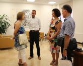 La consejera de Presidencia recibe a la presidenta de la Casa Regional de Murcia en Villeurbane (Francia)