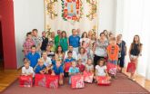 Una veintena de niños bielorrusos visitan el Palacio Consistorial