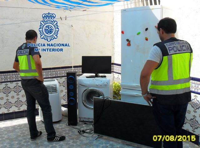 Detenidas cuatro personas por un robo con fuerza por encargo en un domicilio - 1, Foto 1