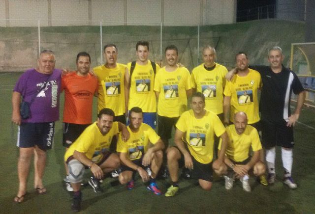 Las peñas locales recuerdan a Miguel Campillo jugando al fútbol en las Fiestas Patronales de Ceutí - 1, Foto 1