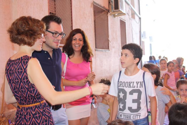 El Alcalde de Cehegín y  las Concejalas de Educación y Servicios Sociales visitan las escuelas de verano - 1, Foto 1