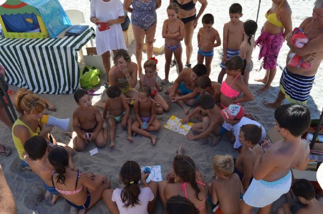 Cientos de niños y mayores han participado en la campaña de concienciación en playas - 2, Foto 2