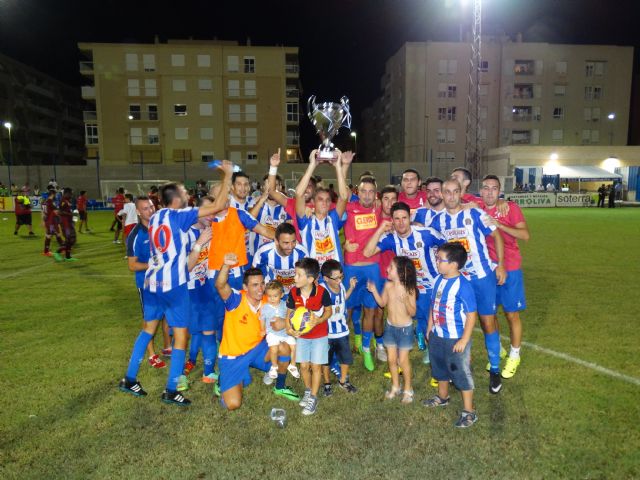 El Águilas FC ganó el trofeo del Playa y Sol - 1, Foto 1