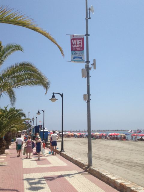 39.000 dispositivos se han conectado al Wifi gratuito de la Playa de Villananitos - 1, Foto 1