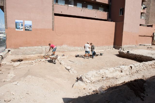 Nuevos hallazgos arqueolgicos amplan la superficie de la Factora Romana de Salazones, Foto 3