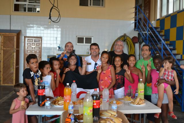 Los niños saharauis del Programa Vacaciones en Paz comparten una jornada de convivencia con los miembros de Protección Civil - 3, Foto 3
