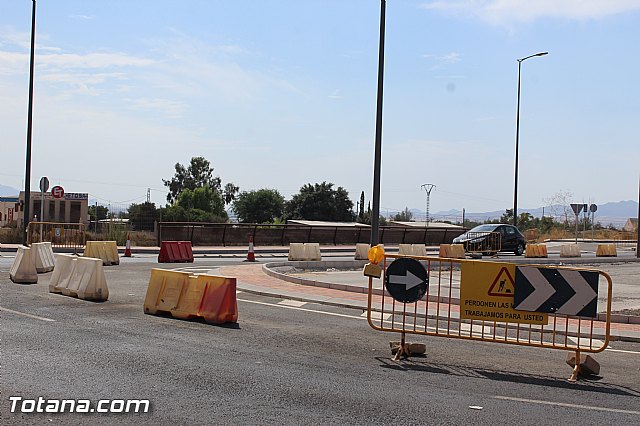 Se abre al trfico la interseccin de la rotonda de la Kabuki con la Avenida Rambla de La Santa - 12