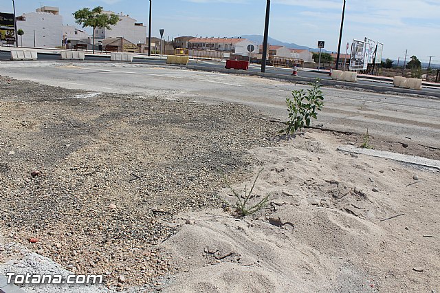 Se abre al trfico la interseccin de la rotonda de la Kabuki con la Avenida Rambla de La Santa - 16