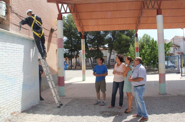 El Ayuntamiento de Puerto Lumbreras realiza obras de acondicionamiento y mejora en los colegios del municipio durante los meses de verano - 1, Foto 1