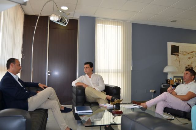 El director del INFO y el Alcalde se comprometen a seguir colaborando para impulsar el desarrollo económico del municipio - 1, Foto 1