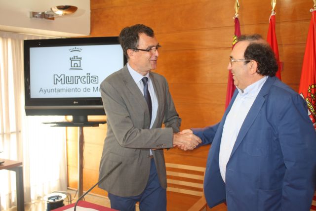 La colaboración entre el Ayuntamiento y la Universidad de Murcia permitirá disponer de uno de los complejos sanitarios más importantes del país - 1, Foto 1