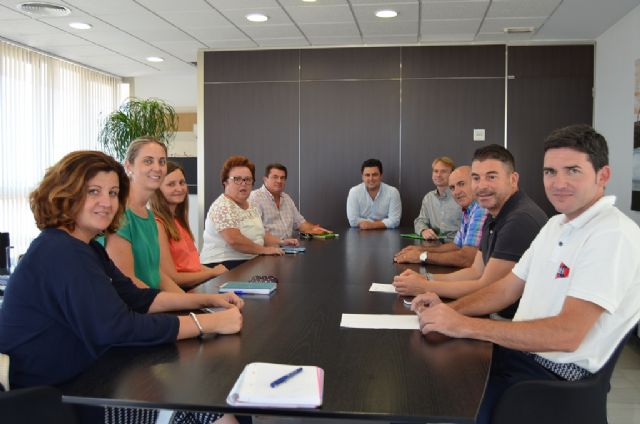 El equipo de Gobierno se reúne con todos los alcaldes pedáneos del municipio - 1, Foto 1