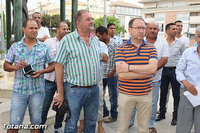 Minuto de silencio y lectura de manifiesto - 19