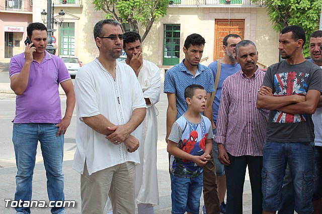 Minuto de silencio y lectura de manifiesto - 29