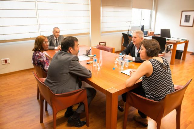 La consejera se compromete a clarificar en breve el futuro del Hospital del Rosell - 3, Foto 3