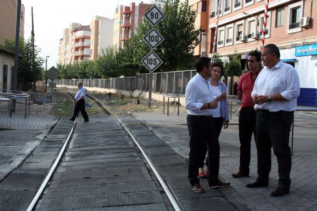 Bernabé afirma que la llegada de la Alta Velocidad a Murcia y su extensión a Lorca es la solución a las vías del tren en Alcantarilla - 1, Foto 1