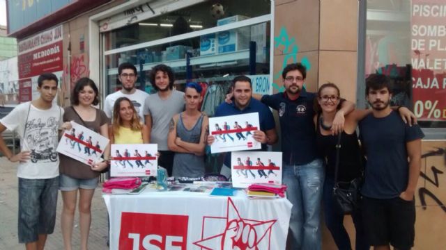 Juventudes Socialistas del municipio de Murcia organiza, un año más, la recogida de material escolar para ayudar a cientos de familias en el municipio - 1, Foto 1