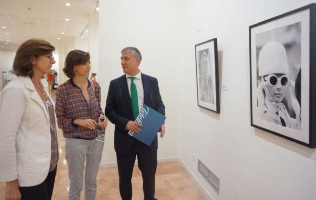 Cultura y la Fundación Telefónica muestran una colección de fotografías de estrellas del cine, la música y la moda de las últimas décadas - 1, Foto 1