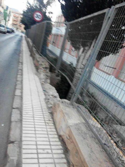 Alternativa socialista-SPCT alerta del estado de abandono del colegio el cuco - 1, Foto 1