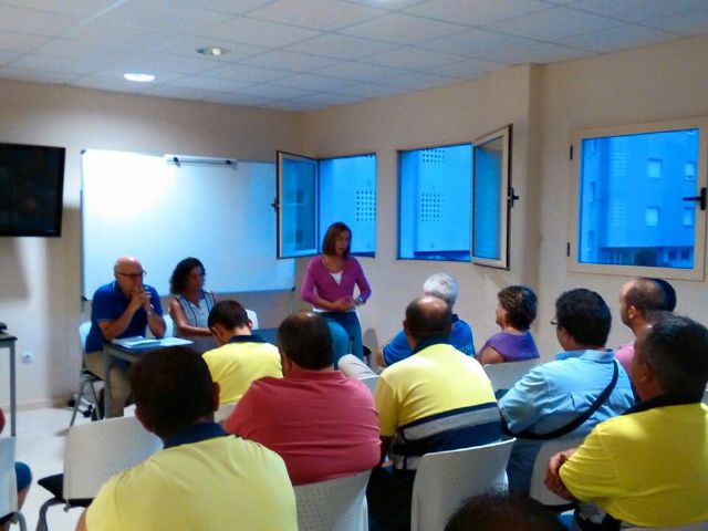 Castejón toma contacto con los empleados del IMSEL - 2, Foto 2