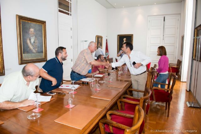 El Equipo de Gobierno escucha los planteamientos de CCOO - 2, Foto 2