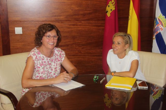 La consejera Adela Martínez-Cachá visita BSI y se reúne con la alcaldesa - 4, Foto 4