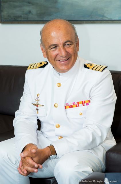 El delegado de Defensa de la Región, en la Alcaldía - 4, Foto 4