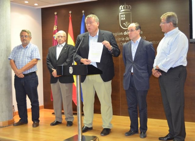 Fomento aplaude la apuesta decidida de los colegios profesionales para la llegada de la Alta Velocidad a Murcia - 1, Foto 1