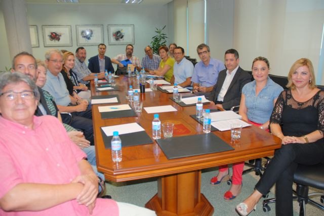 El Gobierno regional coordina con el Tercer Sector las garantías necesarias para el acogimiento e integración de los refugiados - 1, Foto 1