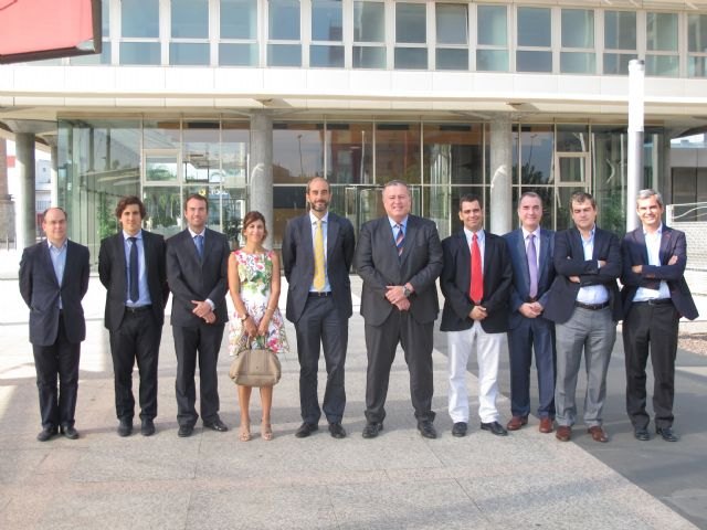 Bernabé destaca el apoyo de los directivos de empresas a la llegada inmediata del AVE a la Región - 1, Foto 1