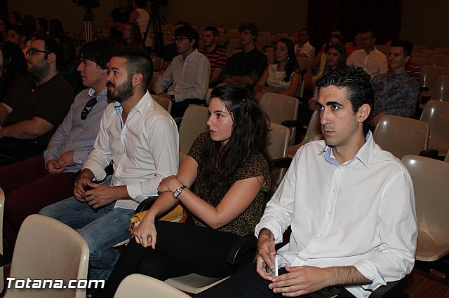 El IES Juan de la Cierva de Totana celebra el X Aniversario de Bachillerato Internacional - 14