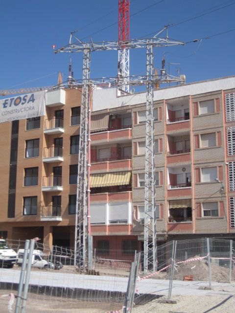 La Consejería de Fomento trasladará este mes la torre de alta tensión de La Viña - 1, Foto 1