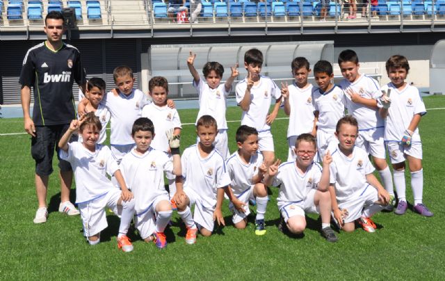 Se abre el plazo de inscripción para la nueva temporada de la Escuela Socio-Deportiva de Fútbol del Real Madrid en Puerto Lumbreras - 1, Foto 1