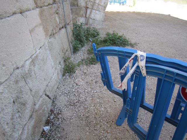 Ahora Murcia exige medidas urgentes ante la caída de un enorme pedrusco del puente viejo - 3, Foto 3