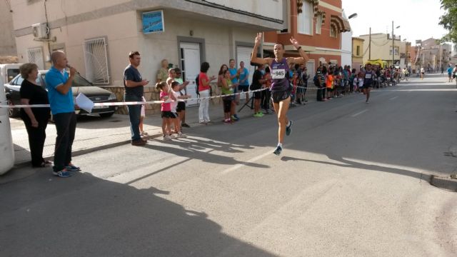 Más de 400 corredores se dieron cita en la ciudad para participar en la Carrera Popular Run for Parkinson y VI Carrera de la Mujer - 4, Foto 4
