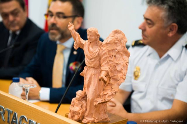 Cartagena será la primera ciudad que acoja una escultura a la Policía Nacional - 4, Foto 4