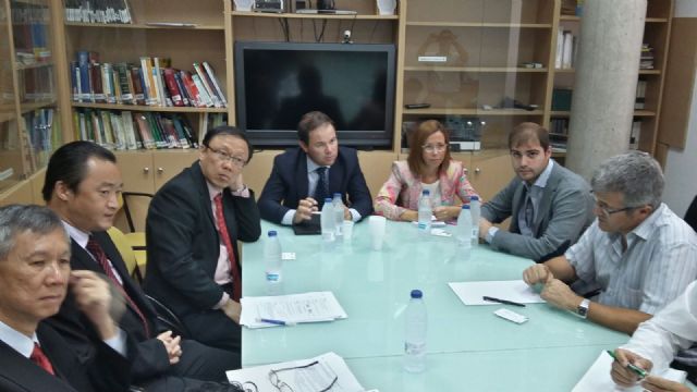 Representantes de ITE Singapur visitan la ADLE - 1, Foto 1