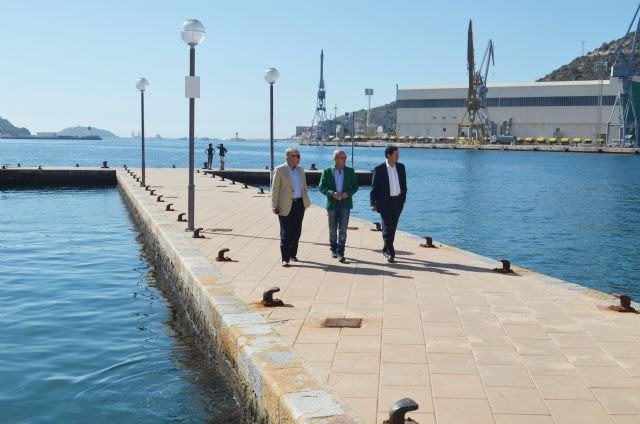 La Comunidad trabajará en la captación de nuevas empresas para que se instalen en el Puerto de Cartagena - 1, Foto 1