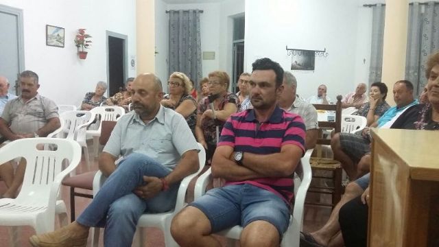 Representantes del Gobierno municipal se reúnen con vecinos del barrio de San José, Foto 6