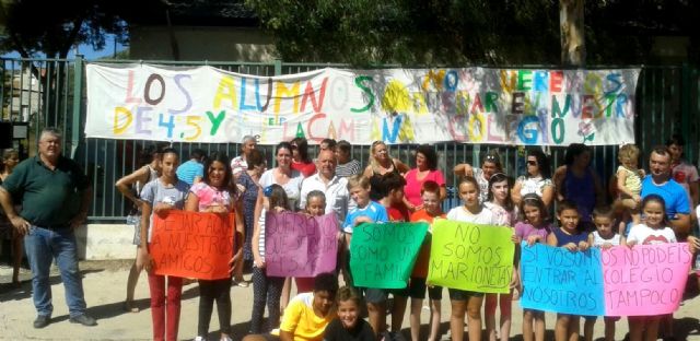 IU-Verdes apoya las movilizaciones del AMPA del Colegio de La Campana - 1, Foto 1