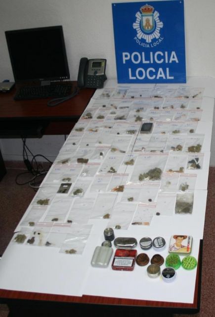 La Unidad Canina de la Policía de Cieza destapó casi 80 casos relacionados con drogas en feria - 4, Foto 4
