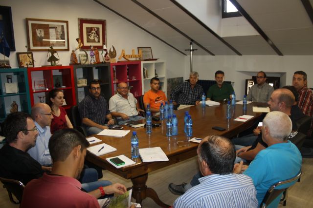 Se reúnen, por primera vez, los colectivos que hacen uso de los montes públicos de Cehegín para coordinar sus actividades - 1, Foto 1