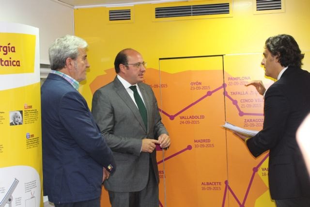 Pedro Antonio Sánchez: El Gobierno regional apuesta con hechos, con valentía y sin ambigüedades por el autoconsumo de energías renovables - 1, Foto 1