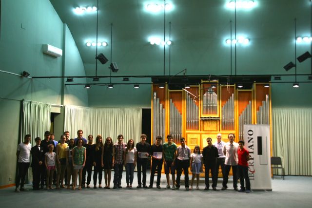 La entidad Iberpiano otorga cuatro becas para estudiar en el Conservatorio de Música de Murcia y regala dos pianos Kawai - 4, Foto 4